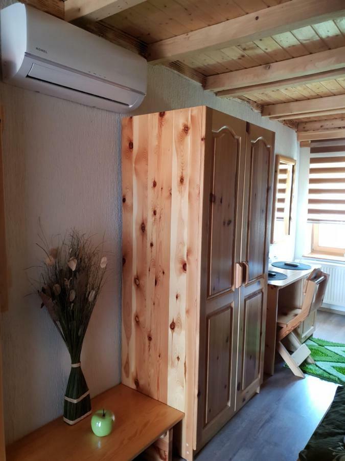 ホテル ゲスト ハウス プリトヴィッツェ ウォーターフォール Plitvička Jezera エクステリア 写真